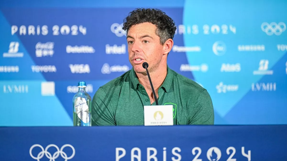 Rory McIlroy issues icy response to St Andrews question in break from character