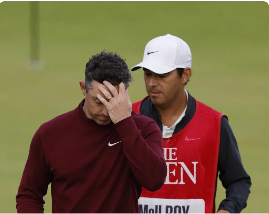 Rory McIlroy Open misery summed up as he smashes himself in the face