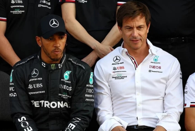 Toto Wolff makes Lewis Hamilton demand